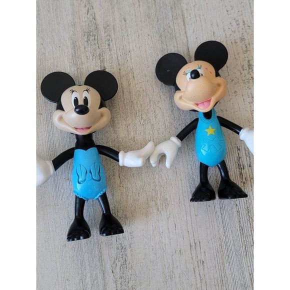 Disney Minnie Mouse pool day playset swimsuit toy figure - Picture 5 of 15